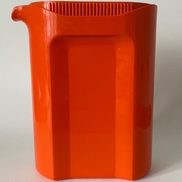 Vintage MCM Orang Mepal Rosti Slim Drink Pitcher Juice Retro Plastic - Picture 1 of 5